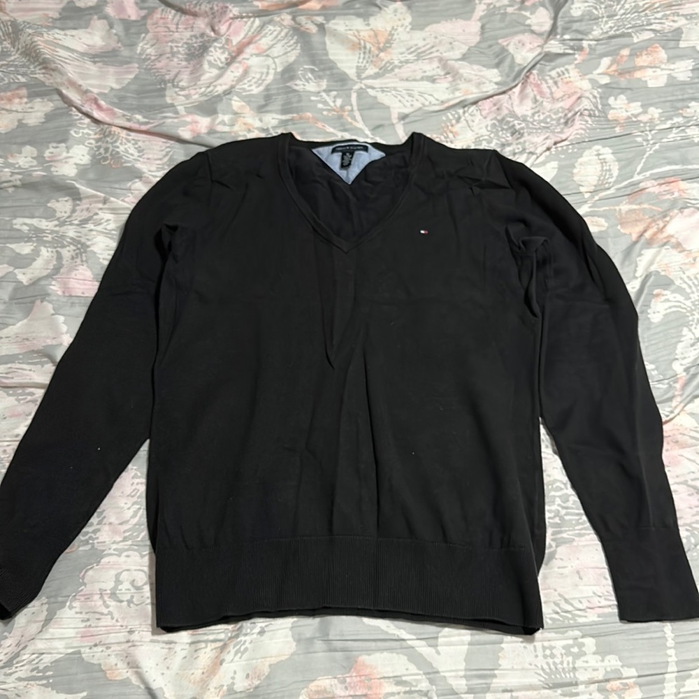Black Tommy Hilfiger sweater